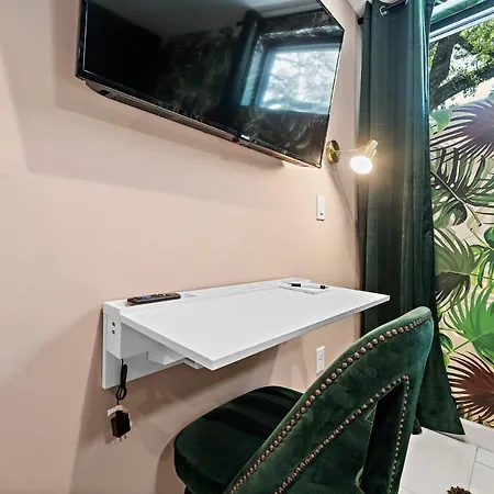 Wanderstay Boutique Hotel Houston Exterior photo